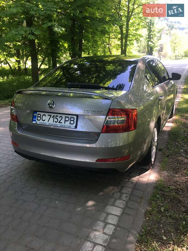 Лифтбек Skoda Octavia 2013 в Жовкве