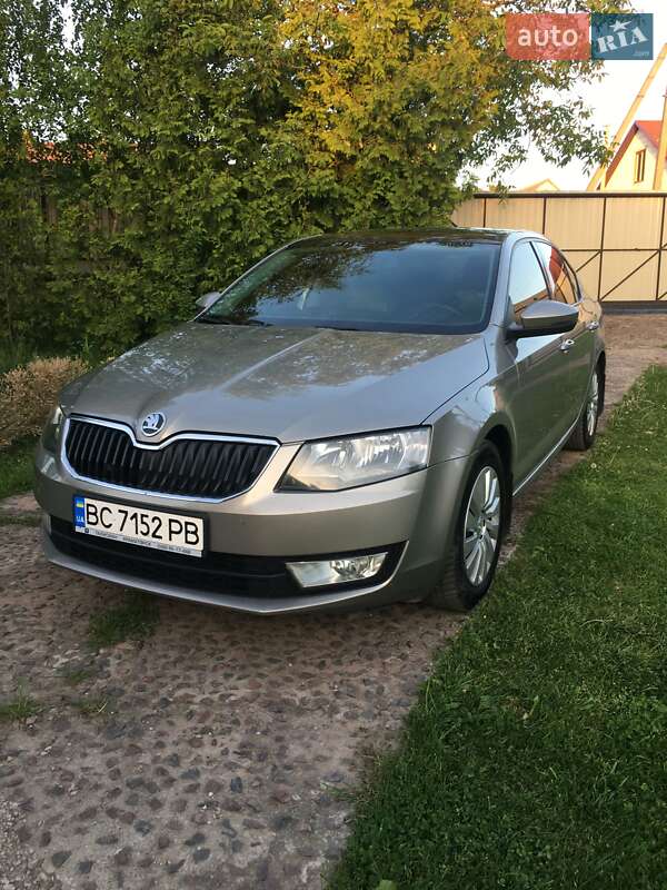 Лифтбек Skoda Octavia 2013 в Жовкве