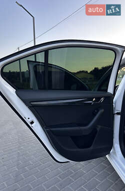 Лифтбек Skoda Octavia 2017 в Золочеве