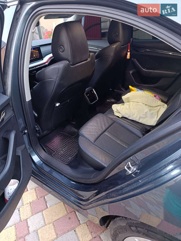 Лифтбек Skoda Octavia 2021 в Виноградове