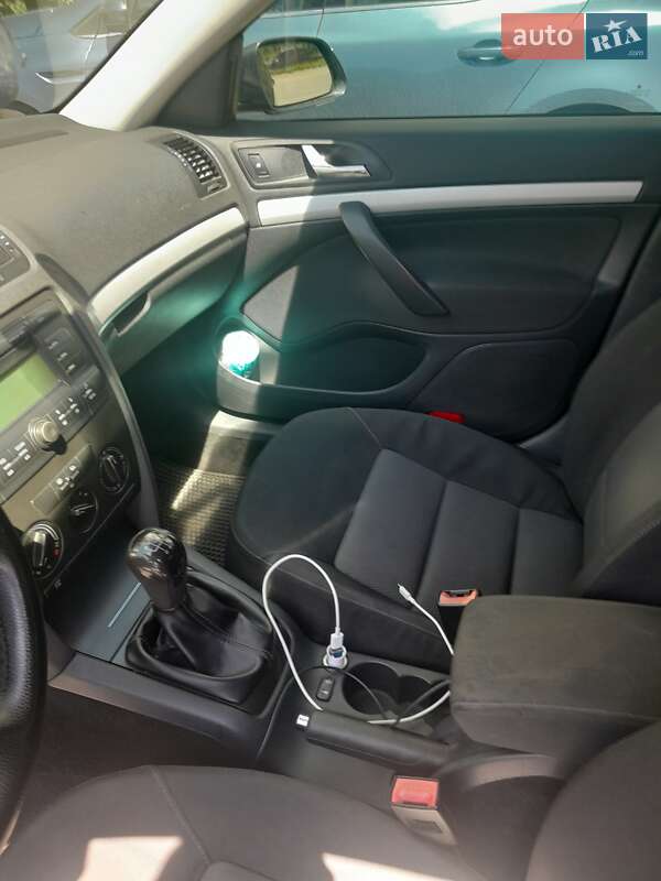 Ліфтбек Skoda Octavia 2007 в Дніпрі