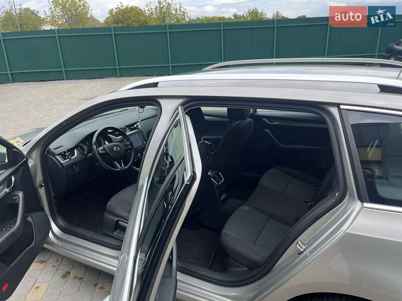 Универсал Skoda Octavia 2019 в Самборе