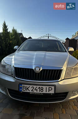 Лифтбек Skoda Octavia 2010 в Дубно