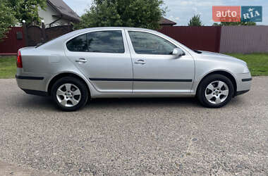 Лифтбек Skoda Octavia 2005 в 