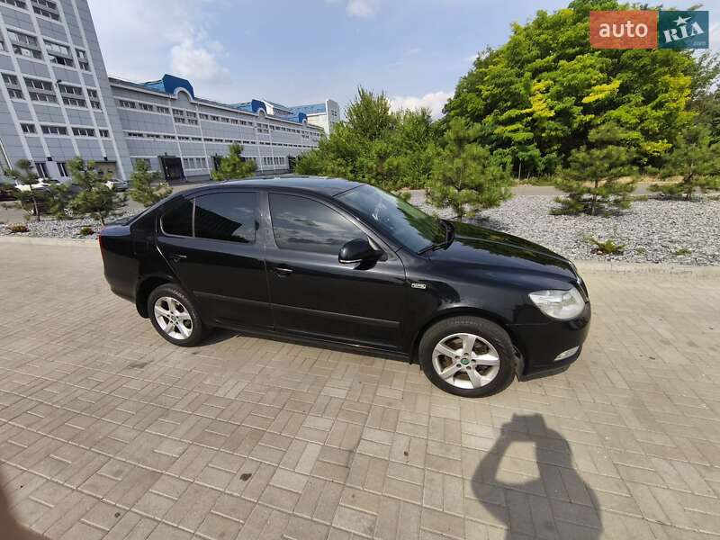 Лифтбек Skoda Octavia 2011 в Днепре