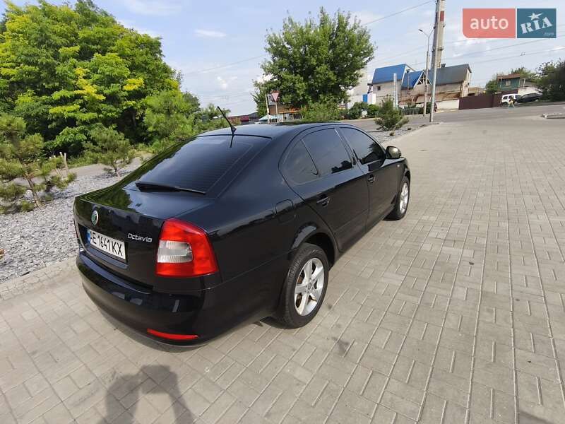 Лифтбек Skoda Octavia 2011 в Днепре