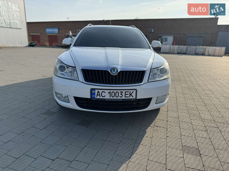 Універсал Skoda Octavia 2012 в Володимирі