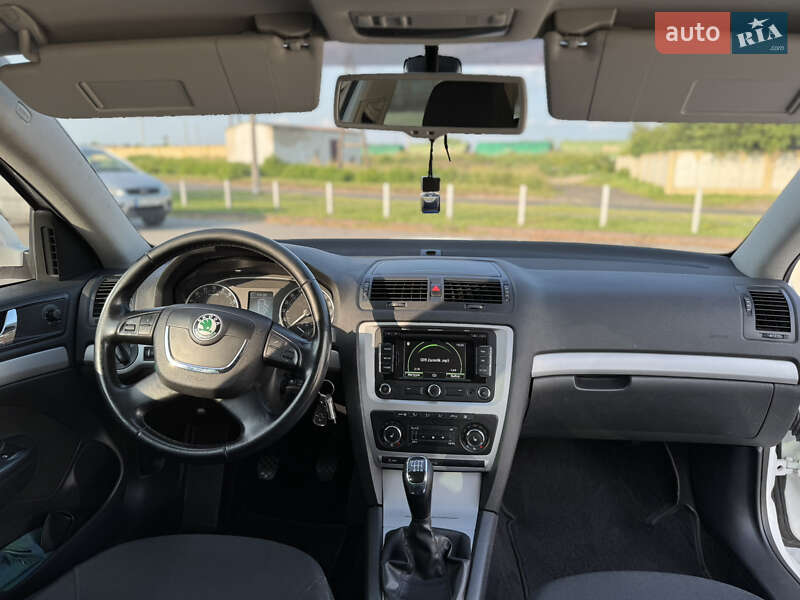 Універсал Skoda Octavia 2012 в Володимирі