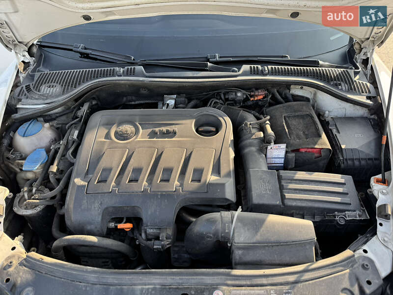 Універсал Skoda Octavia 2012 в Володимирі