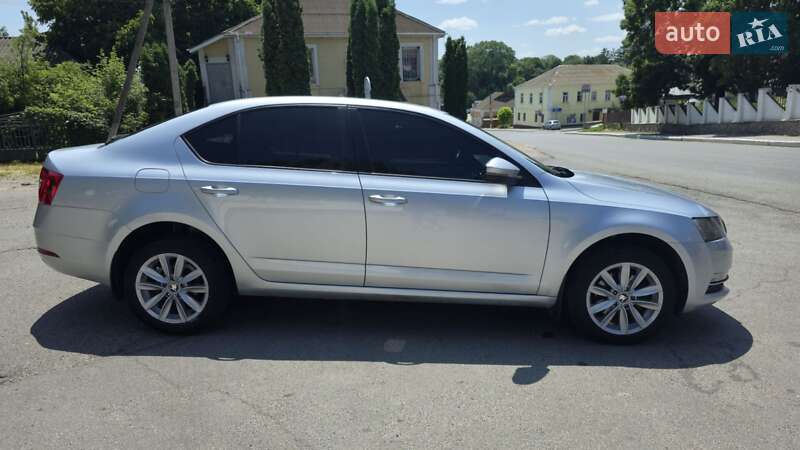 Ліфтбек Skoda Octavia 2017 в Тростянці