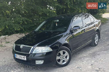Лифтбек Skoda Octavia 2004 в Ровно