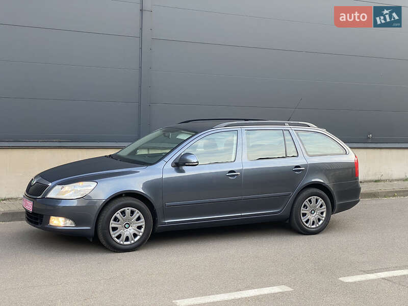 Універсал Skoda Octavia 2010 в 