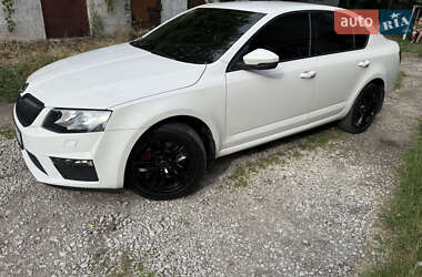 Лифтбек Skoda Octavia 2014 в 