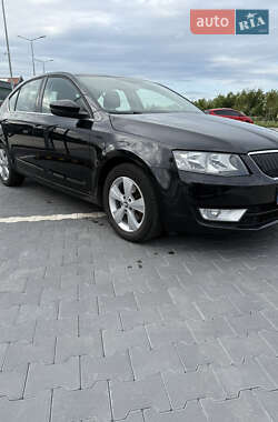 Лифтбек Skoda Octavia 2013 в 