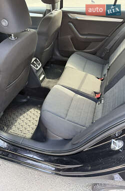 Лифтбек Skoda Octavia 2013 в 