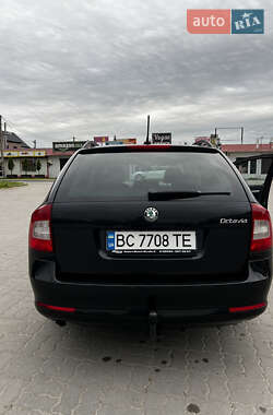 Универсал Skoda Octavia 2012 в 