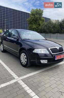Лифтбек Skoda Octavia 2004 в Луцке
