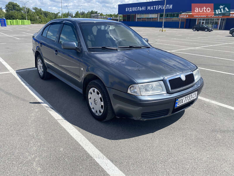 Хэтчбек Skoda Octavia 2005 в 