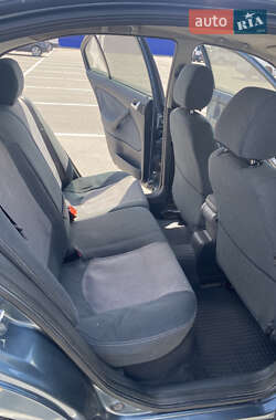 Хэтчбек Skoda Octavia 2005 в 