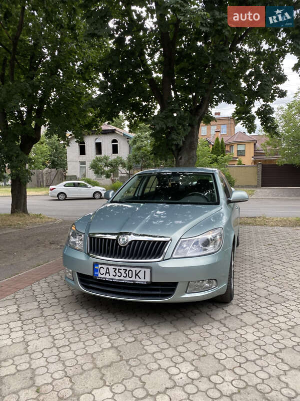 Лифтбек Skoda Octavia 2010 в Черкассах