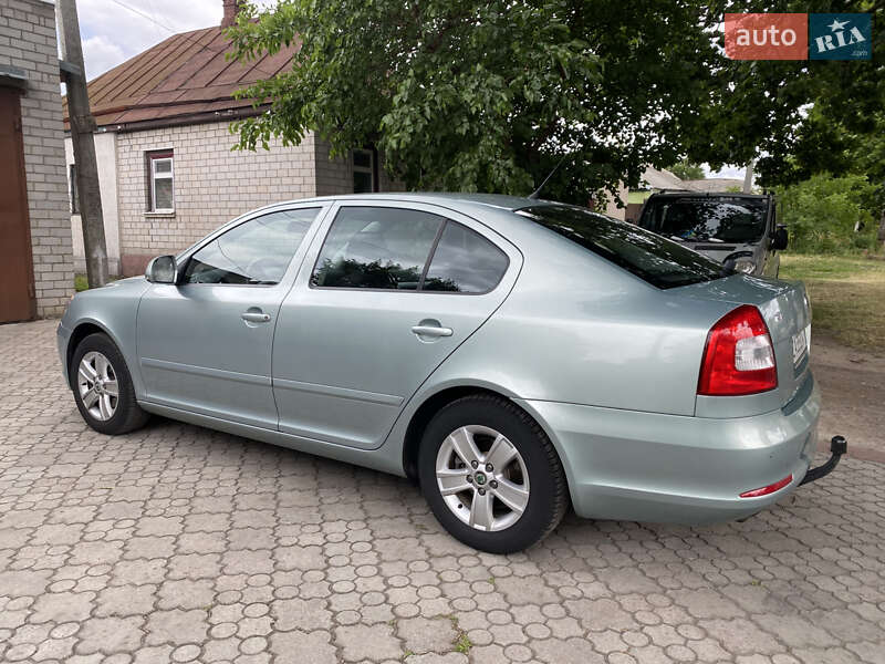 Лифтбек Skoda Octavia 2010 в Черкассах