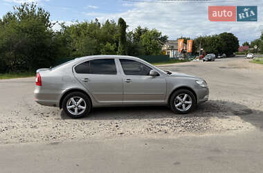 Лифтбек Skoda Octavia 2011 в 
