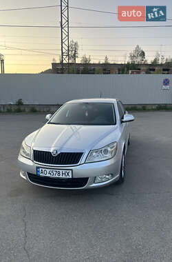 Лифтбек Skoda Octavia 2009 в 