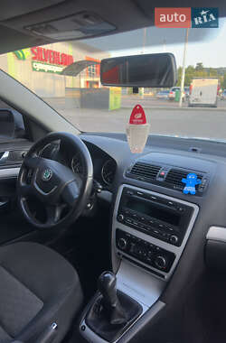 Лифтбек Skoda Octavia 2009 в 