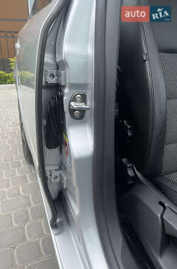 Универсал Skoda Octavia 2010 в 