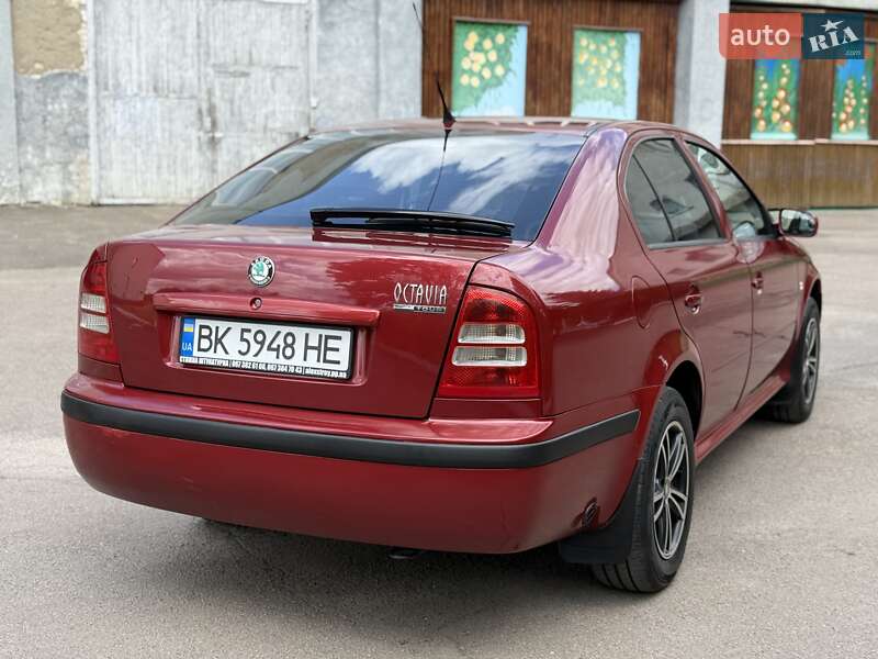 Лифтбек Skoda Octavia 2006 в Ровно