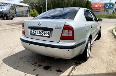 Лифтбек Skoda Octavia 2001 в 