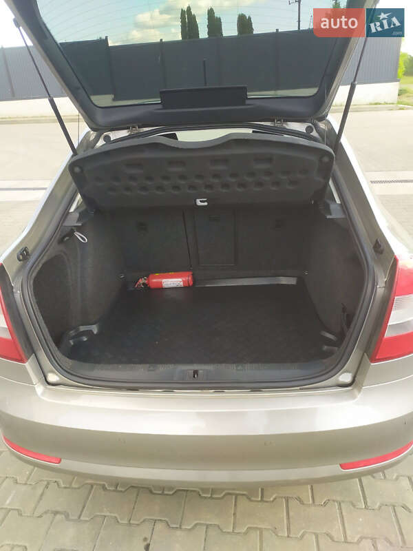 Лифтбек Skoda Octavia 2011 в Луцке