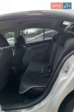 Лифтбек Skoda Octavia 2012 в 