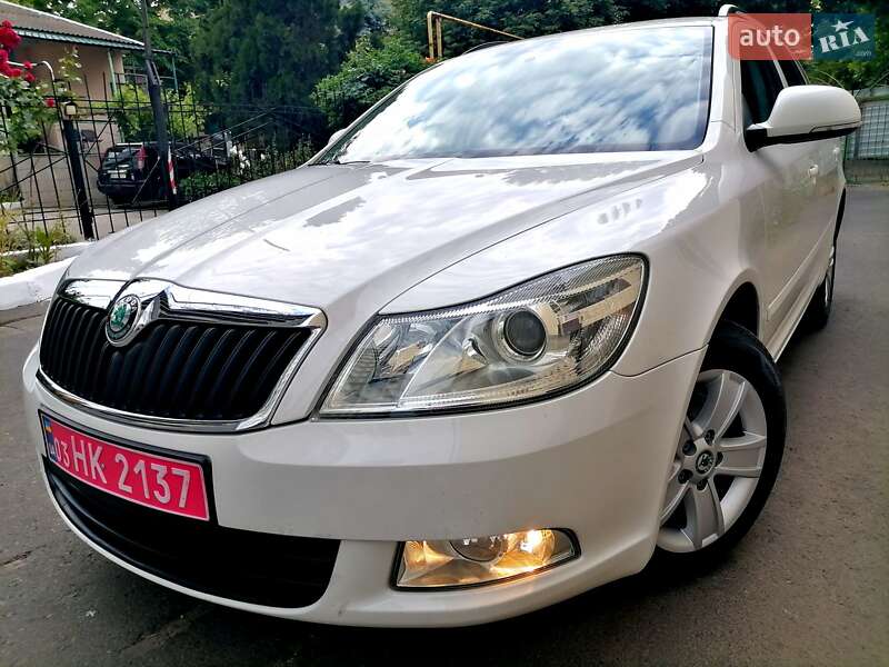 Универсал Skoda Octavia 2012 в 