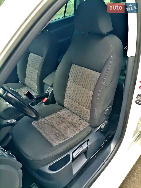 Универсал Skoda Octavia 2012 в Одессе