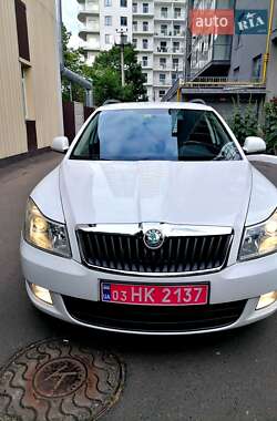 Универсал Skoda Octavia 2012 в 