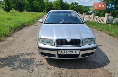 Лифтбек Skoda Octavia 2004 в Тростянце