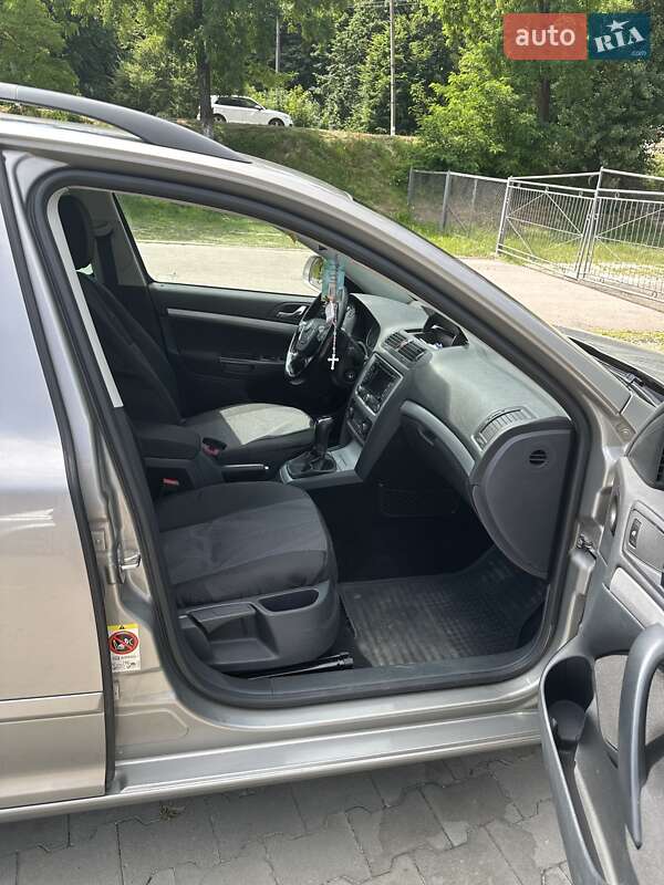 Універсал Skoda Octavia 2013 в Галичі