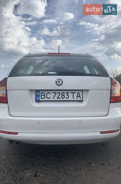 Универсал Skoda Octavia 2010 в 