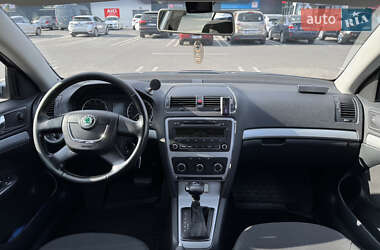 Лифтбек Skoda Octavia 2012 в 