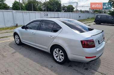 Лифтбек Skoda Octavia 2014 в 