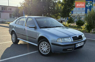Лифтбек Skoda Octavia 2001 в Сарнах