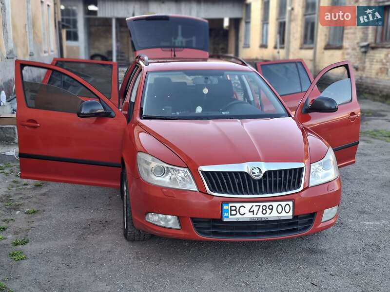 Універсал Skoda Octavia 2009 в Львові