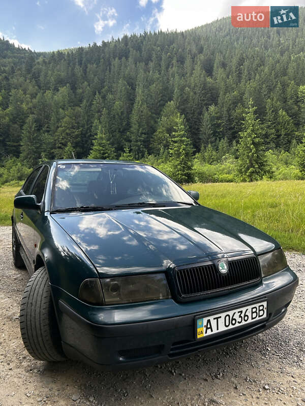 Лифтбек Skoda Octavia 1997 в Ворохте