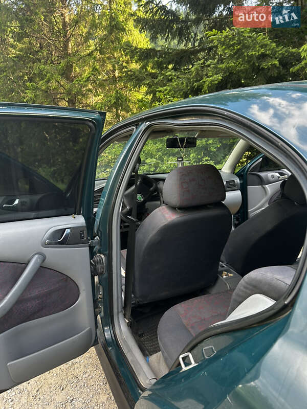 Лифтбек Skoda Octavia 1997 в Ворохте