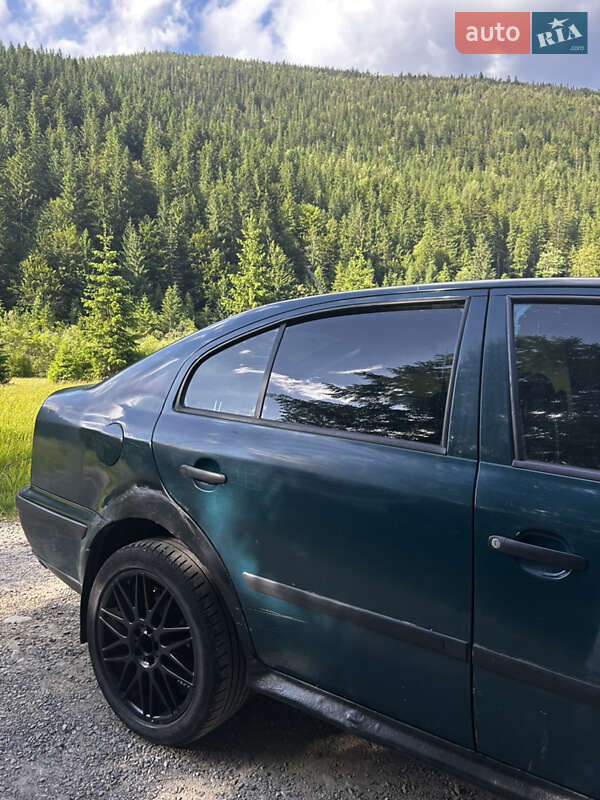 Лифтбек Skoda Octavia 1997 в Ворохте