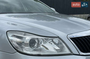 Універсал Skoda Octavia 2010 в 