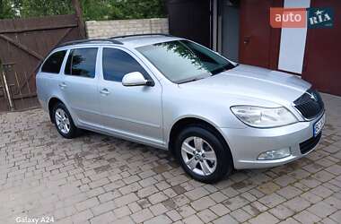 Универсал Skoda Octavia 2012 в Львове