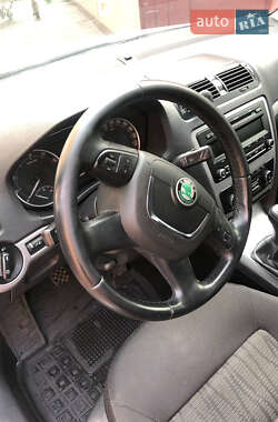 Лифтбек Skoda Octavia 2012 в 