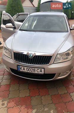 Лифтбек Skoda Octavia 2012 в 